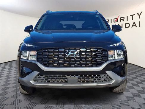 Used 2023 Hyundai Santa Fe SEL image 2