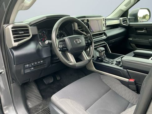 Used 2024 Toyota Tundra SR5 AWD/4WD image 11