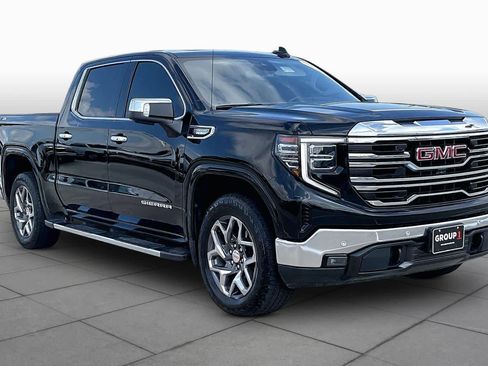 Used 2024 GMC Sierra 1500 SLT AWD/4WD image 3