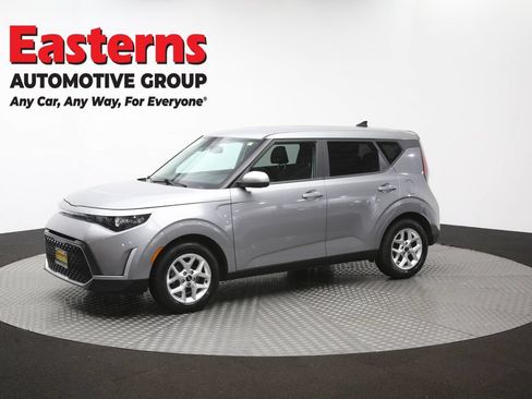 Used 2023 Kia Soul LX w/ Option Group 015 FWD image 57