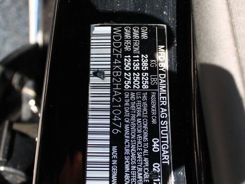 Used 2017 Mercedes-Benz E 300 4MATIC image 43