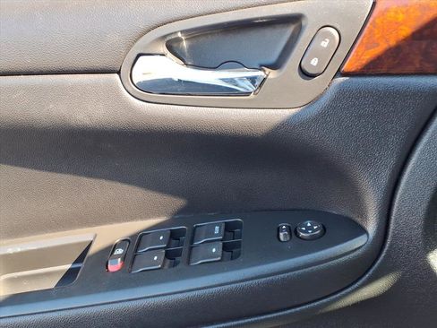 Used 2012 Chevrolet Impala LT w/ LT Sunroof Package image 22