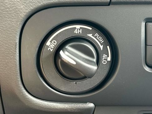 New 2026 Nissan Frontier PRO-4X w/ Pro-4x Convenience Package AWD/4WD image 26