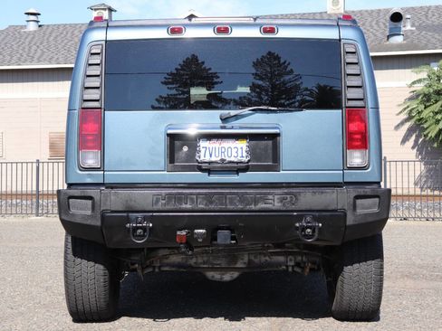 Used 2005 HUMMER H2 w/ Preferred Equipment Group image 8