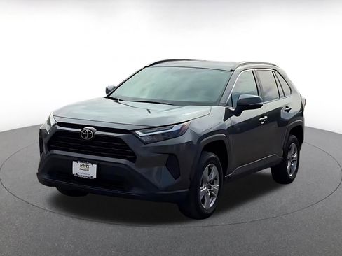Used 2025 Toyota RAV4 XLE image 4
