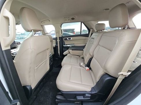 Used 2023 Ford Explorer XLT w/ Equipment Group 202A image 14