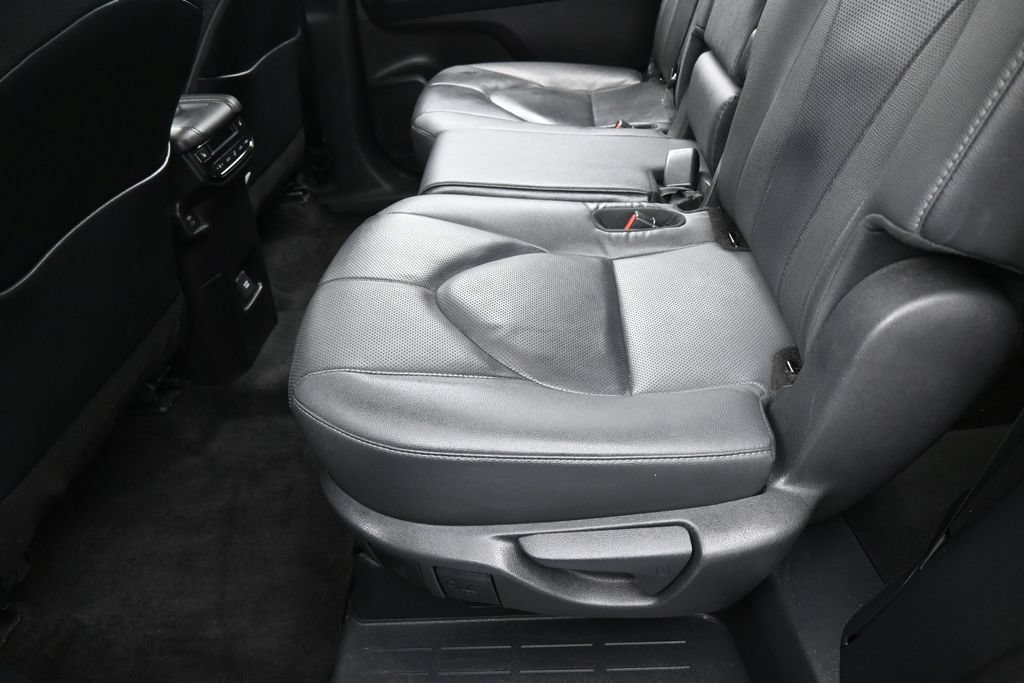 Used 2025 Toyota Grand Highlander AWD Hybrid image 35
