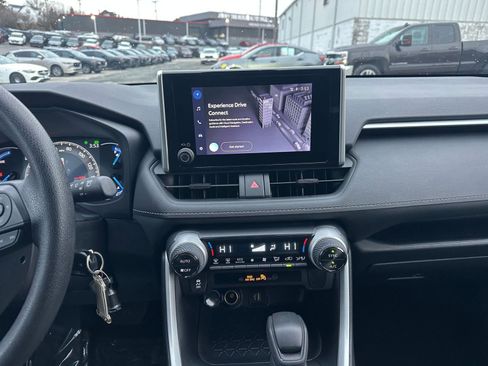 Used 2025 Toyota RAV4 LE image 18