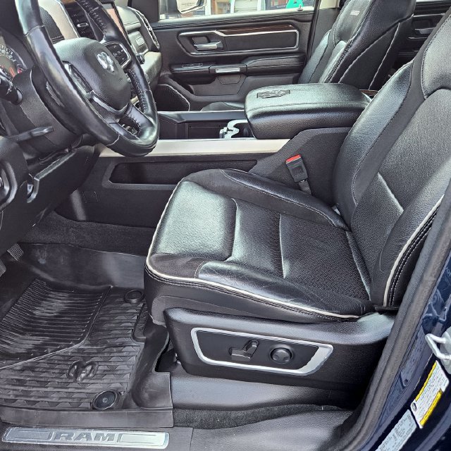 Used 2022 RAM 1500 Laramie AWD/4WD image 15