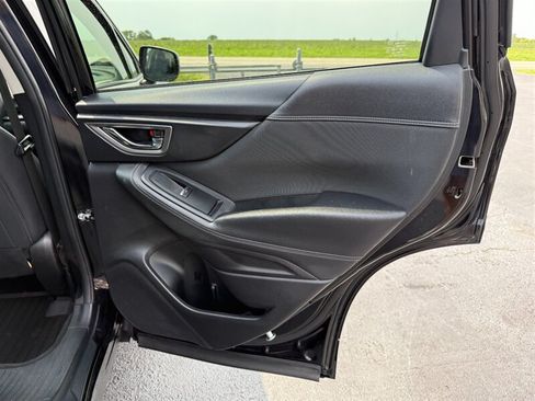 Used 2019 Subaru Forester Premium w/ All-Weather Package AWD/4WD image 31