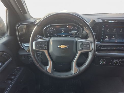 Used 2022 Chevrolet Silverado 1500 LT image 11