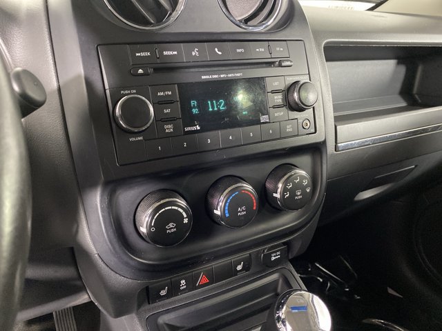 Used 2015 Jeep Patriot Latitude AWD/4WD image 25