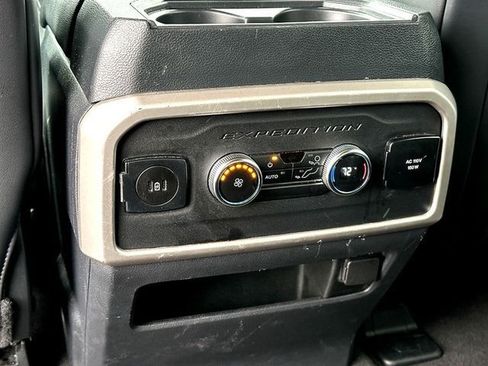 Used 2024 Ford Expedition XLT RWD image 22