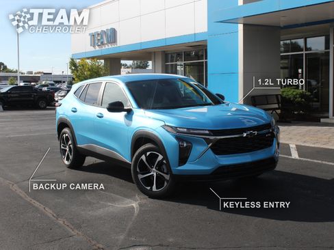 New 2026 Chevrolet Trax RS w/ Driver Confidence Package FWD image 2