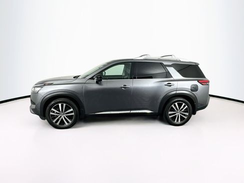 Used 2024 Nissan Pathfinder Platinum w/ Cargo Package AWD/4WD image 4