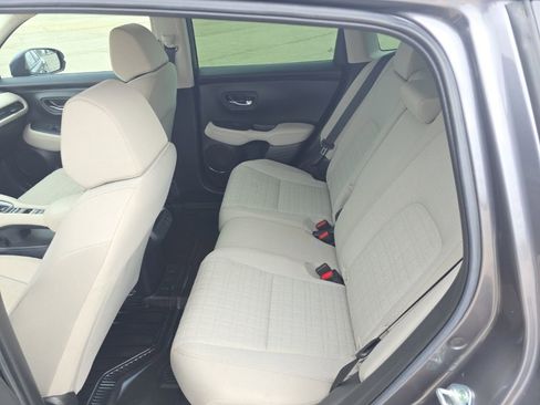 Used 2023 Honda HR-V LX image 10