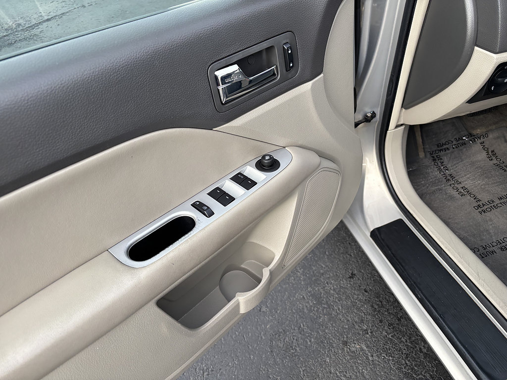 Used 2010 Mercury Milan Premier FWD image 13