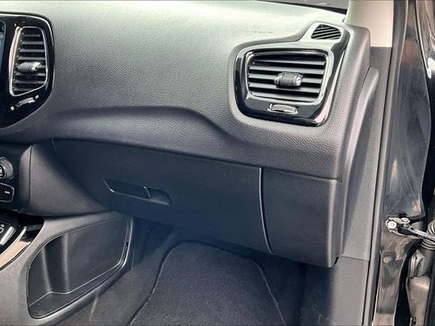 Used 2018 Jeep Compass Limited AWD/4WD image 16
