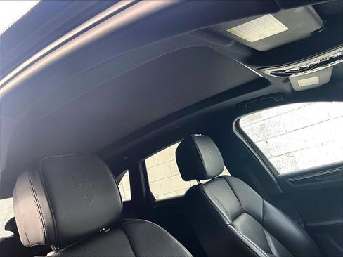 Certified 2023 Porsche Macan AWD/4WD image 27