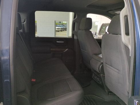 Used 2021 GMC Sierra 2500 SLE w/ SLE Value Package; AWD/4WD image 17