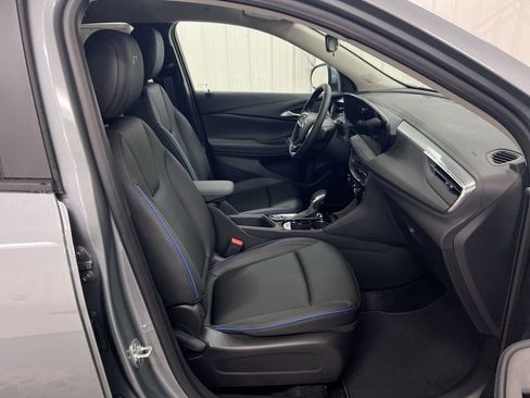 Used 2025 Buick Encore GX Sport Touring w/ Comfort Package image 21