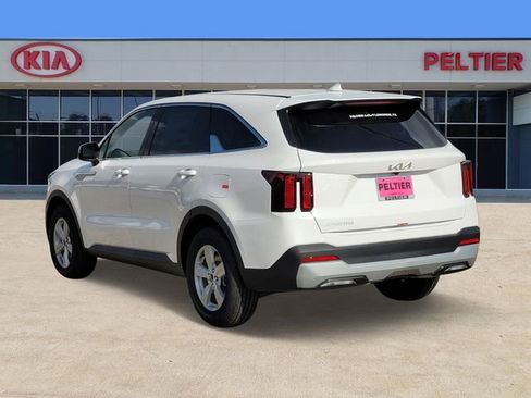 New 2026 Kia Sorento LX FWD image 3