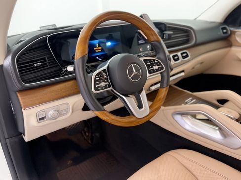 Used 2021 Mercedes-Benz GLE 450 4MATIC image 3