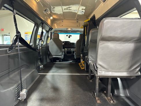 Used 2013 Ford E-150 and Econoline 150 w/ PWR Group image 27