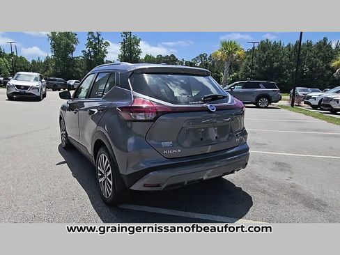 Used 2021 Nissan Kicks SV FWD image 29