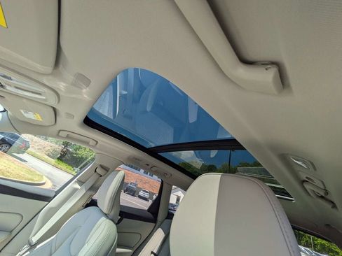 New 2026 Volvo XC60 B5 Ultra w/ Protection Package Premier image 22