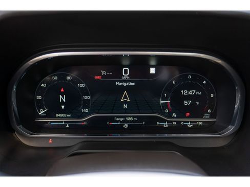 Used 2023 GMC Yukon XL SLT image 22