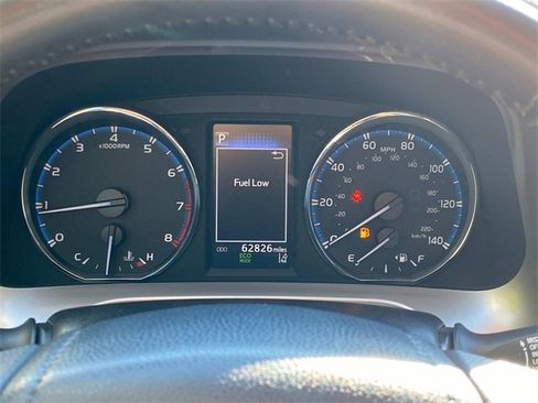 Used 2018 Toyota RAV4 Limited image 17