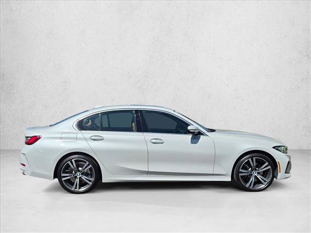 Used 2024 BMW 330i Sedan w/ Premium Package RWD image 4