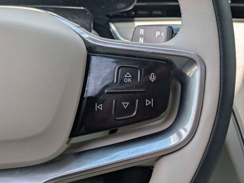 Certified 2025 Volvo EX90 Ultra AWD/4WD image 40
