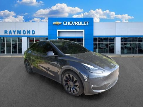 Used 2024 Tesla Model Y Performance AWD/4WD image 10