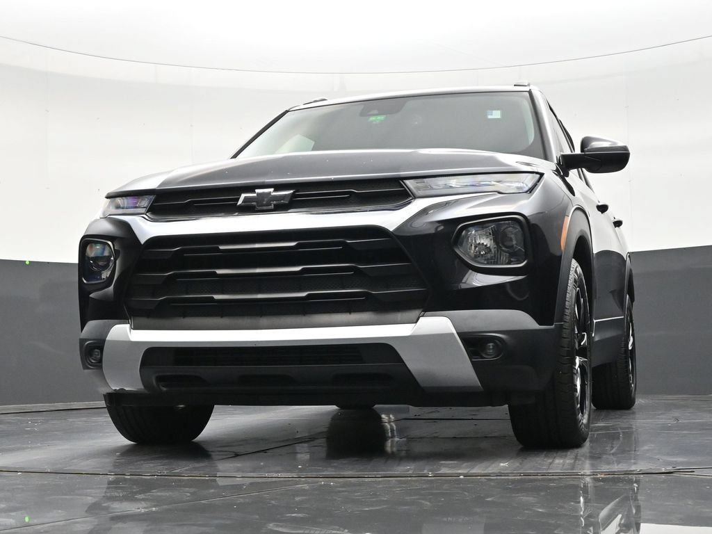 Used 2021 Chevrolet TrailBlazer LT w/ Convenience Package FWD image 28