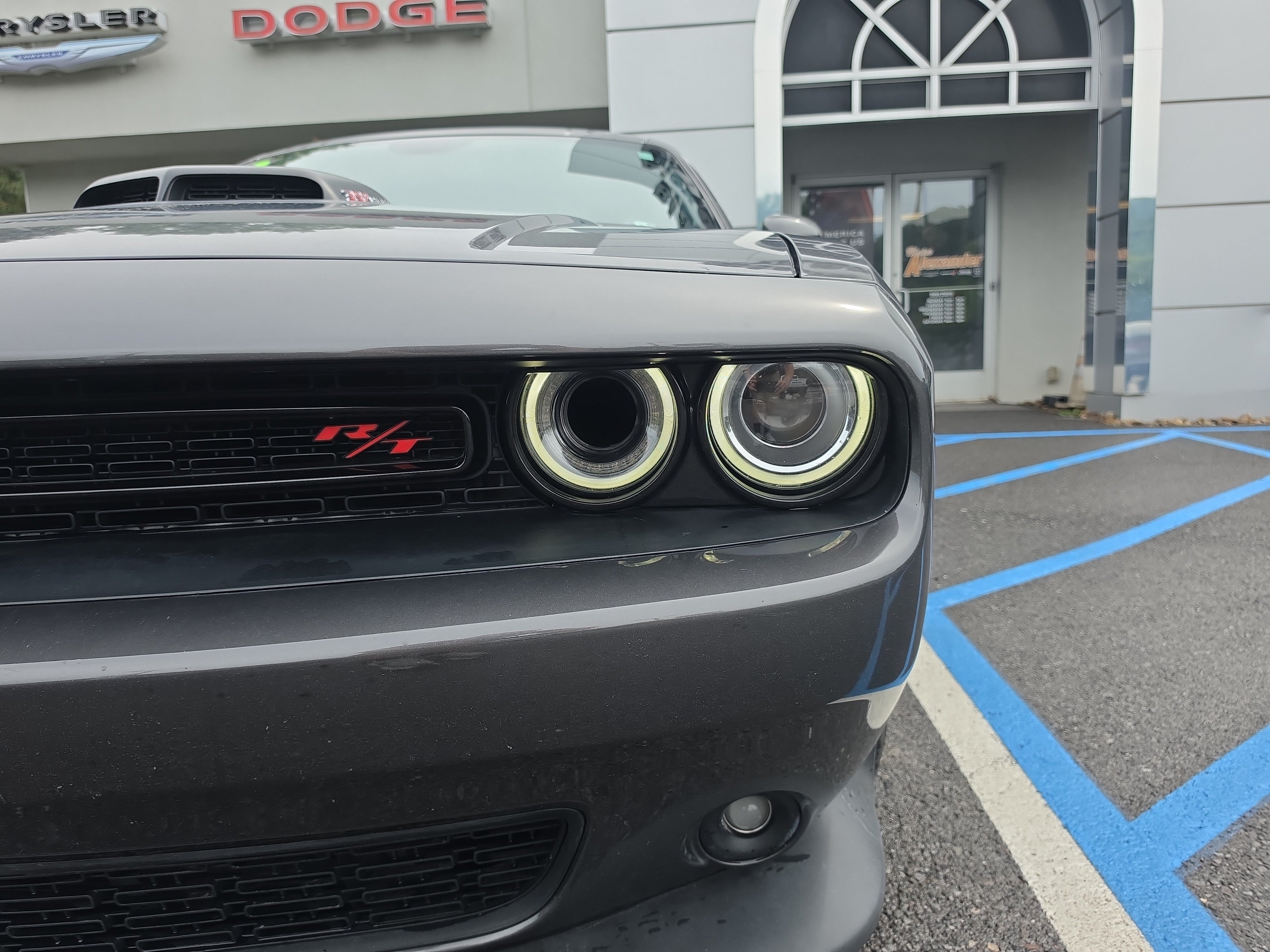Used 2018 Dodge Challenger R/T Scat Pack RWD image 10