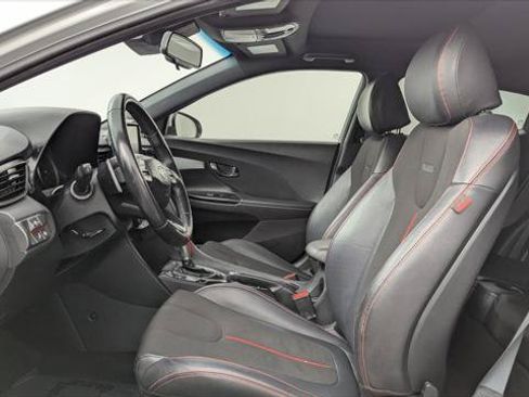 Used 2019 Hyundai Veloster 2.0 Premium FWD image 13