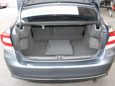 Used 2017 Subaru Impreza 2.0i Premium image 22