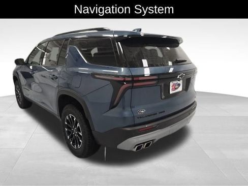 Certified 2025 Chevrolet Traverse Z71 w/ Driver Confidence Package image 4