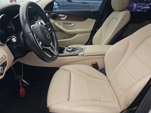 Used 2019 Mercedes-Benz C 300 Sedan image 5