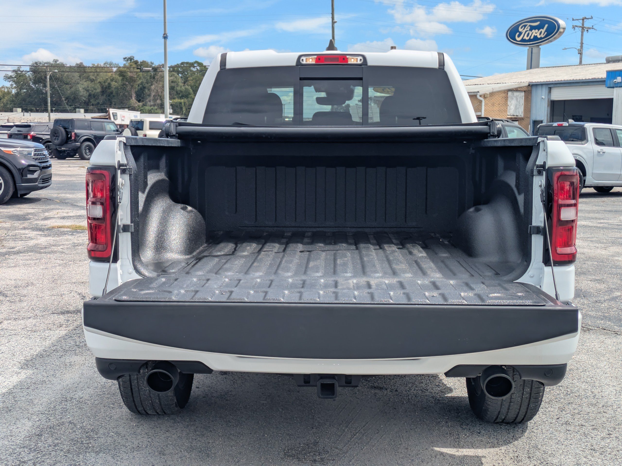 Used 2025 RAM 1500 Big Horn AWD/4WD image 13