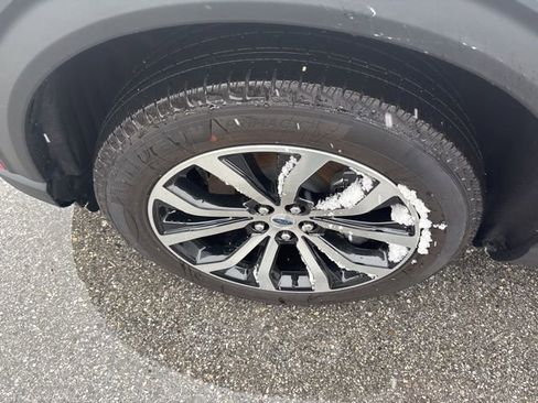 Used 2025 Ford Explorer ST-Line image 7