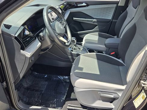 Certified 2023 Volkswagen Taos S FWD image 10
