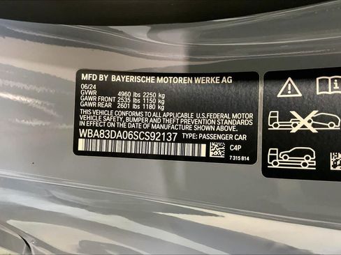 Used 2025 BMW 440i xDrive Coupe w/ Premium Package image 37