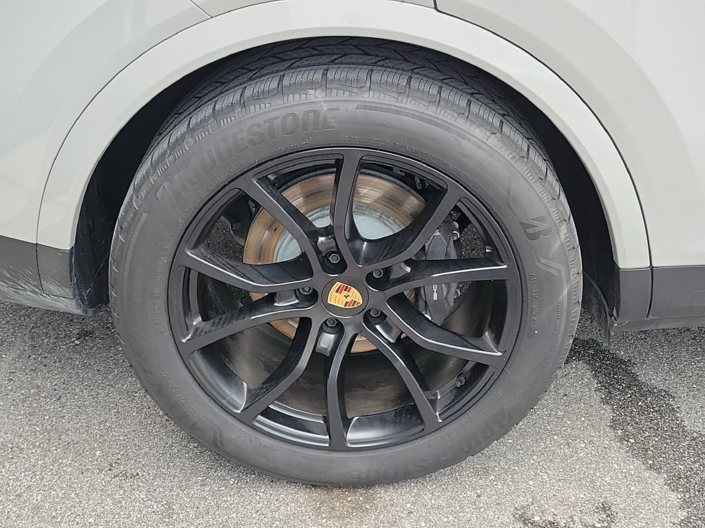 Certified 2026 Porsche Cayenne Coupe AWD/4WD image 14
