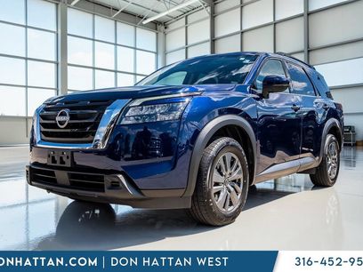 Used 2025 Nissan Pathfinder SV