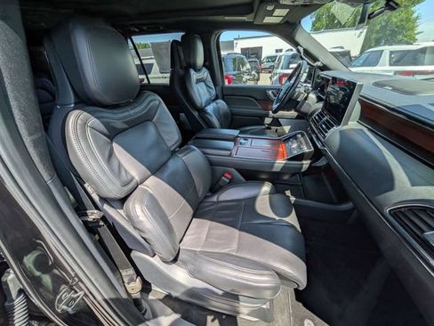 Used 2023 Lincoln Navigator Reserve AWD/4WD image 24