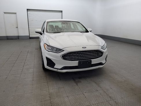 Used 2020 Ford Fusion SE FWD image 14