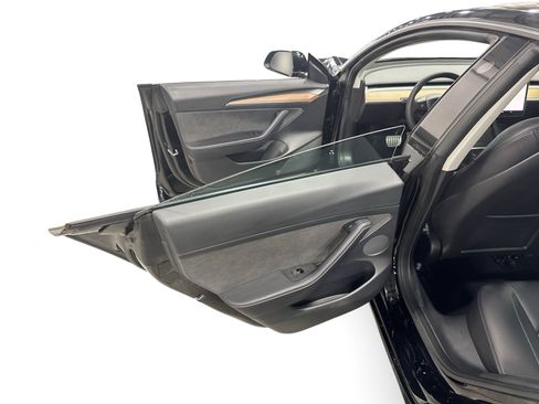 Certified 2022 Tesla Model 3 Performance AWD/4WD image 10